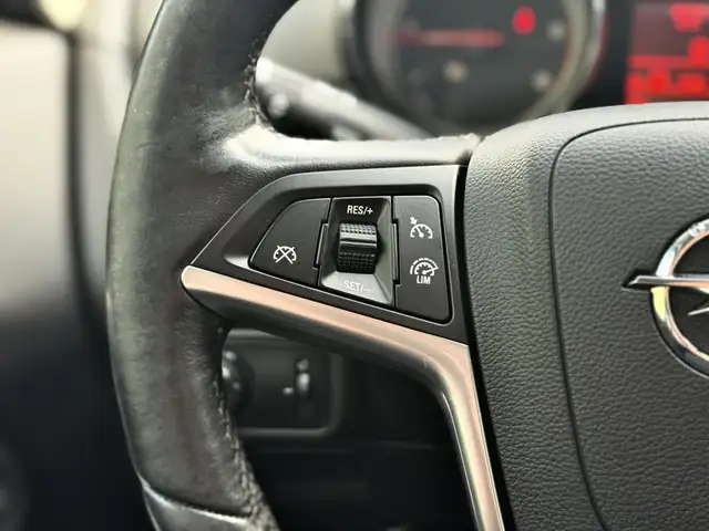 Opel Zafira view 12