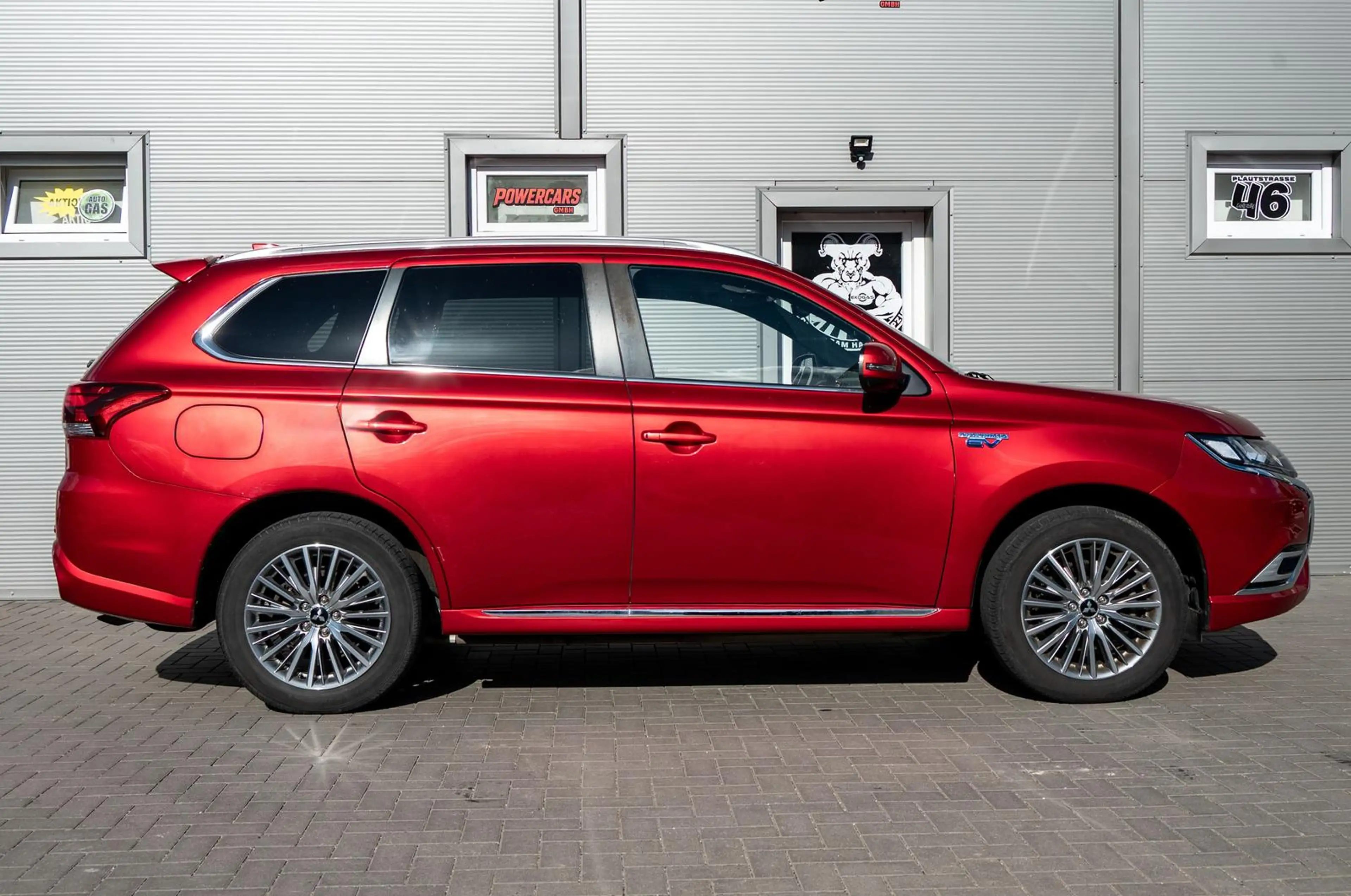 Mitsubishi Outlander 2,4l PHEV Plus Spirit 4WD,AHK — photo 7