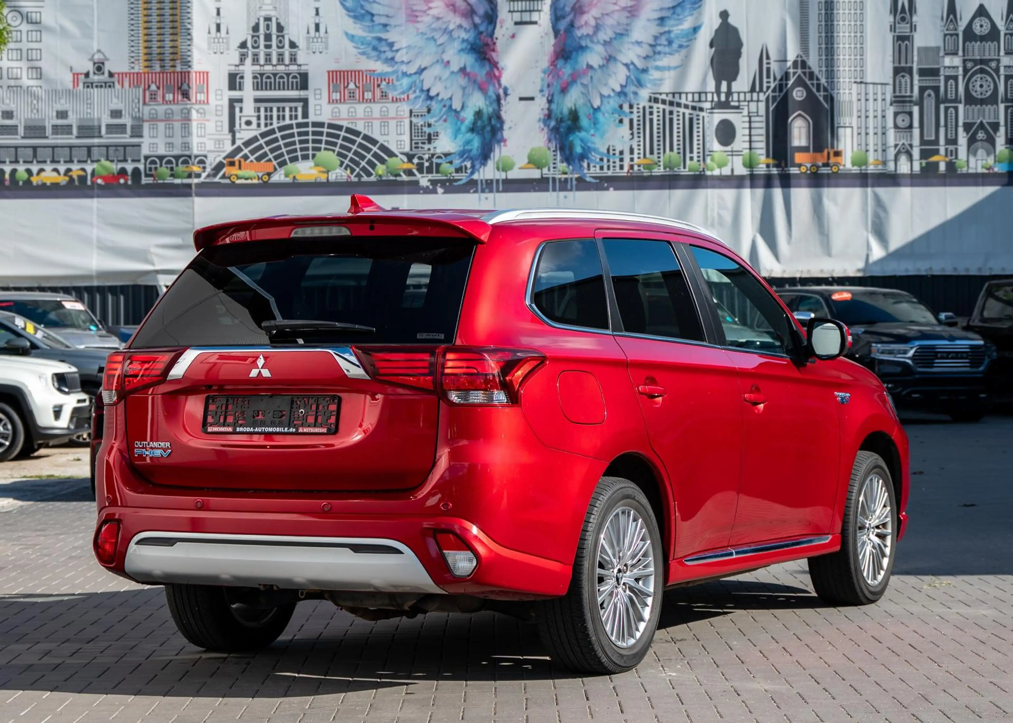 Mitsubishi Outlander 2,4l PHEV Plus Spirit 4WD,AHK — photo 5