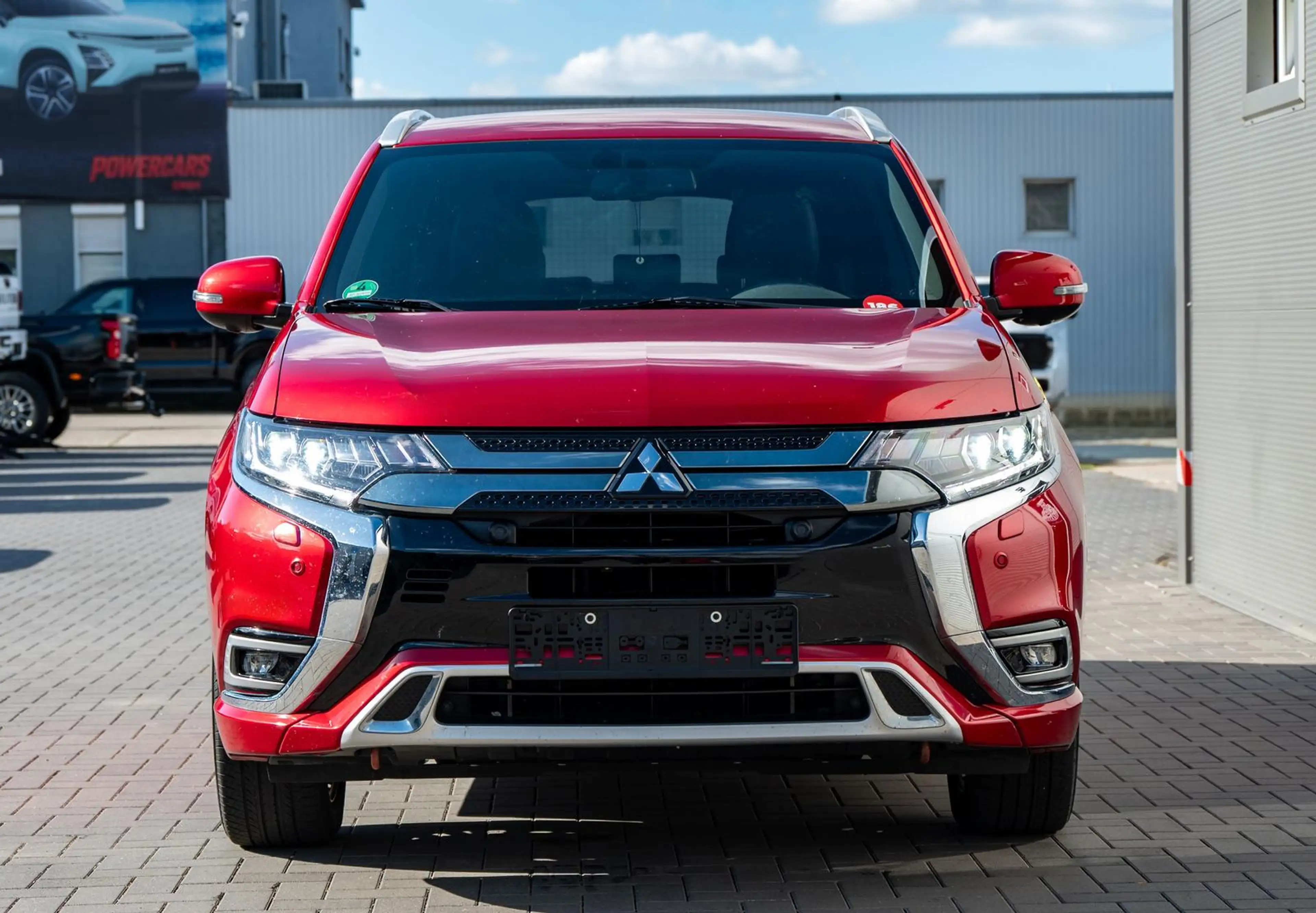 Mitsubishi Outlander 2,4l PHEV Plus Spirit 4WD,AHK — photo 3