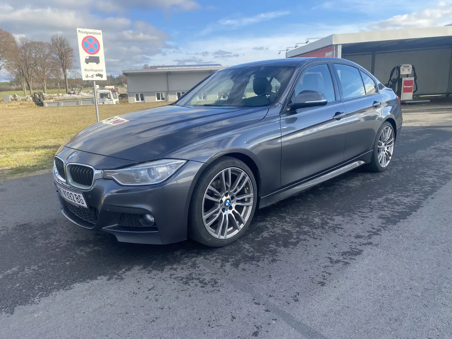 BMW 320 M Sport Grau - 1
