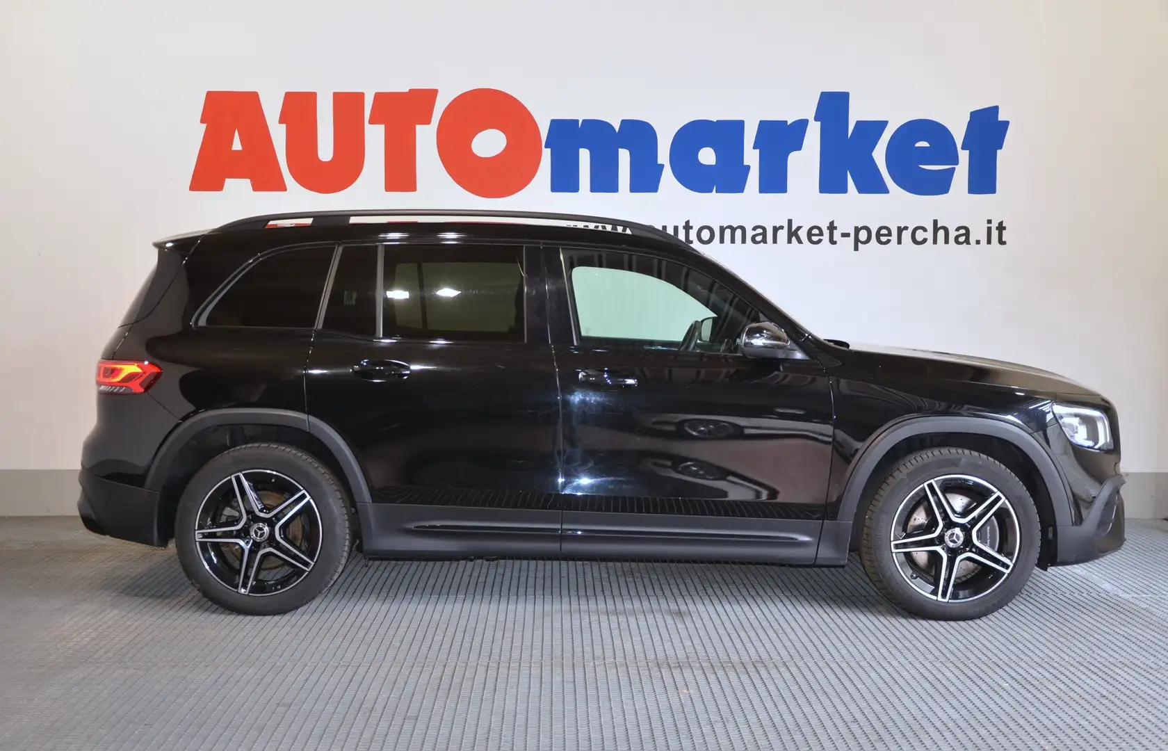 Mercedes-Benz GLB 220 CDI 4MATIC AMG Siyah - 1