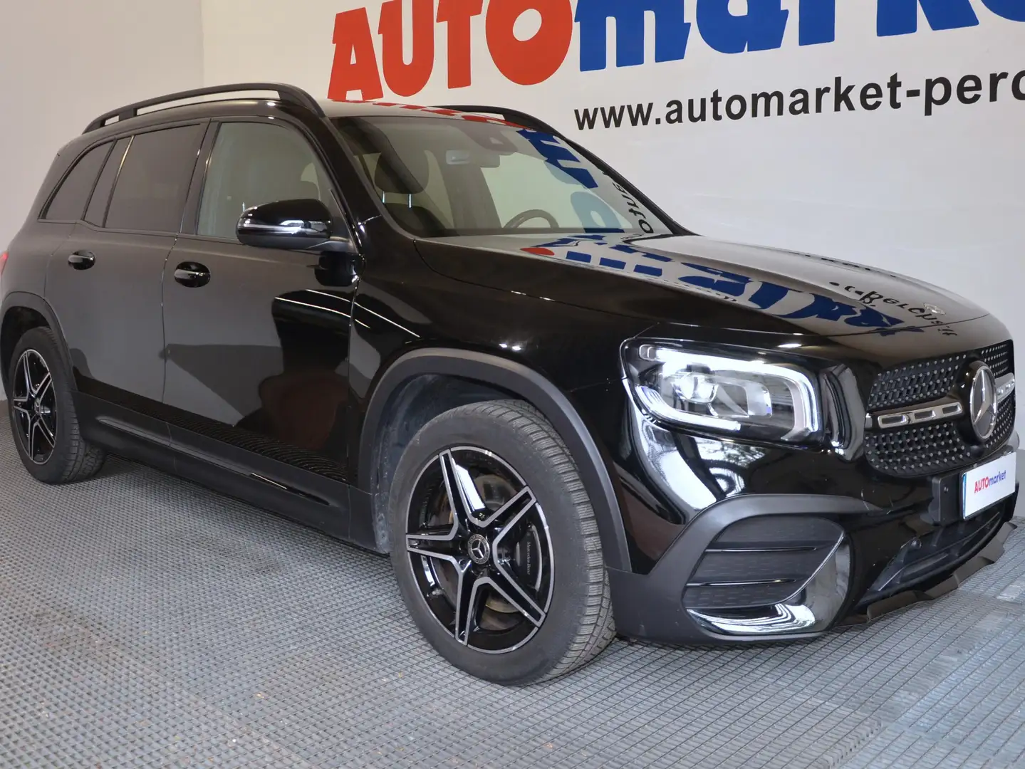 Mercedes-Benz GLB 220 CDI 4MATIC AMG Siyah - 2