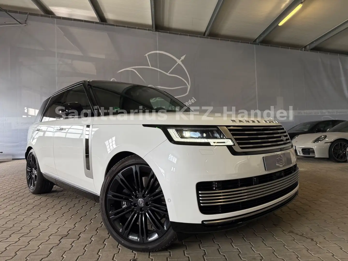 Land Rover Range Rover SV 615 ps/Business Class/360°/AHK/23 Weiß - 1