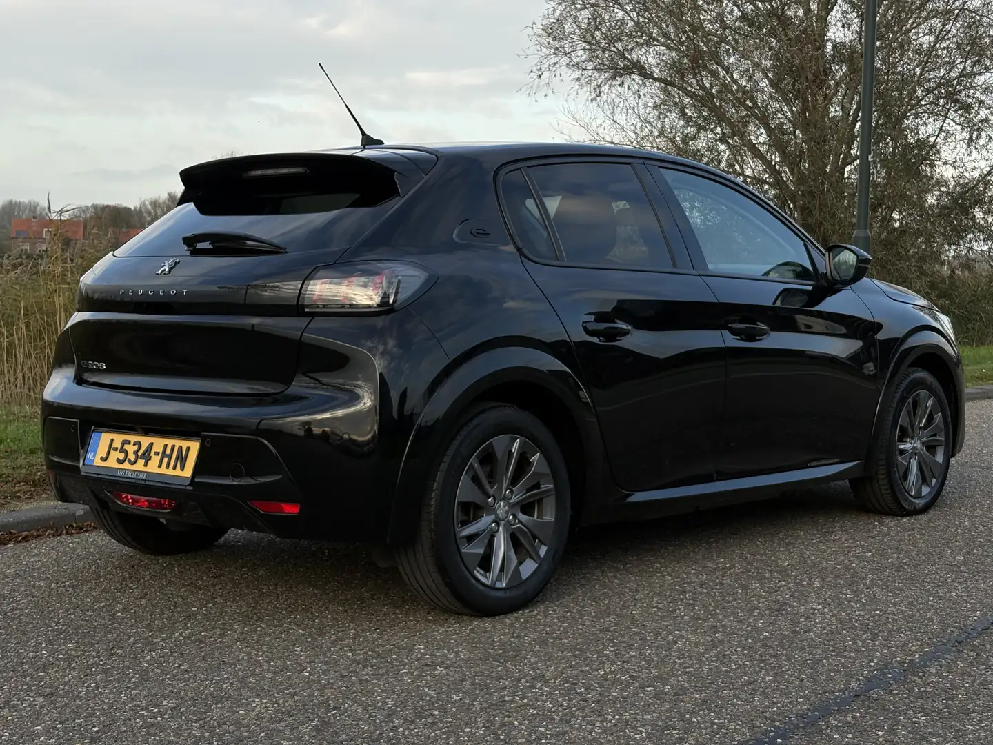 Peugeot e-208 EV Allure 50 kWh |Camera|Clima| Orig.nl|Voorruit v Noir - 2