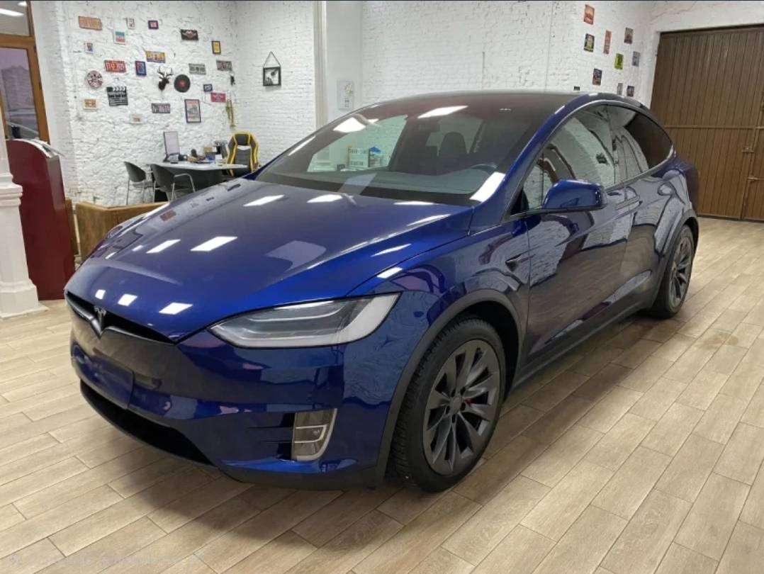 Tesla Model X Model X 90D - foto 1