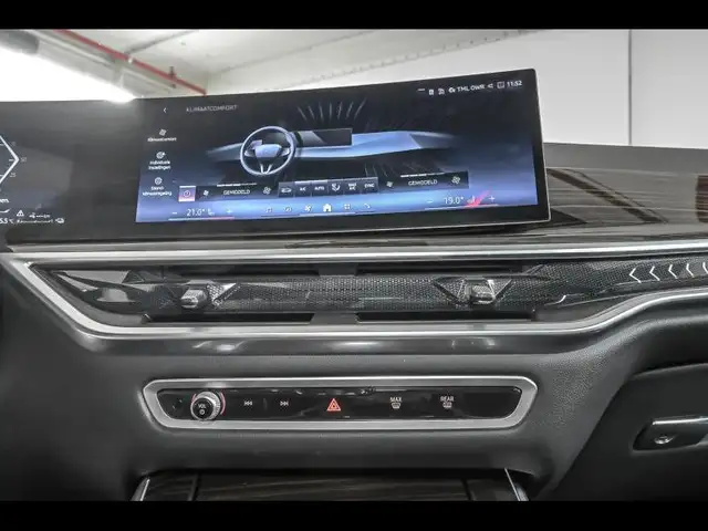 BMW X5 view 12