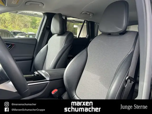 Mercedes-Benz GLC view 10