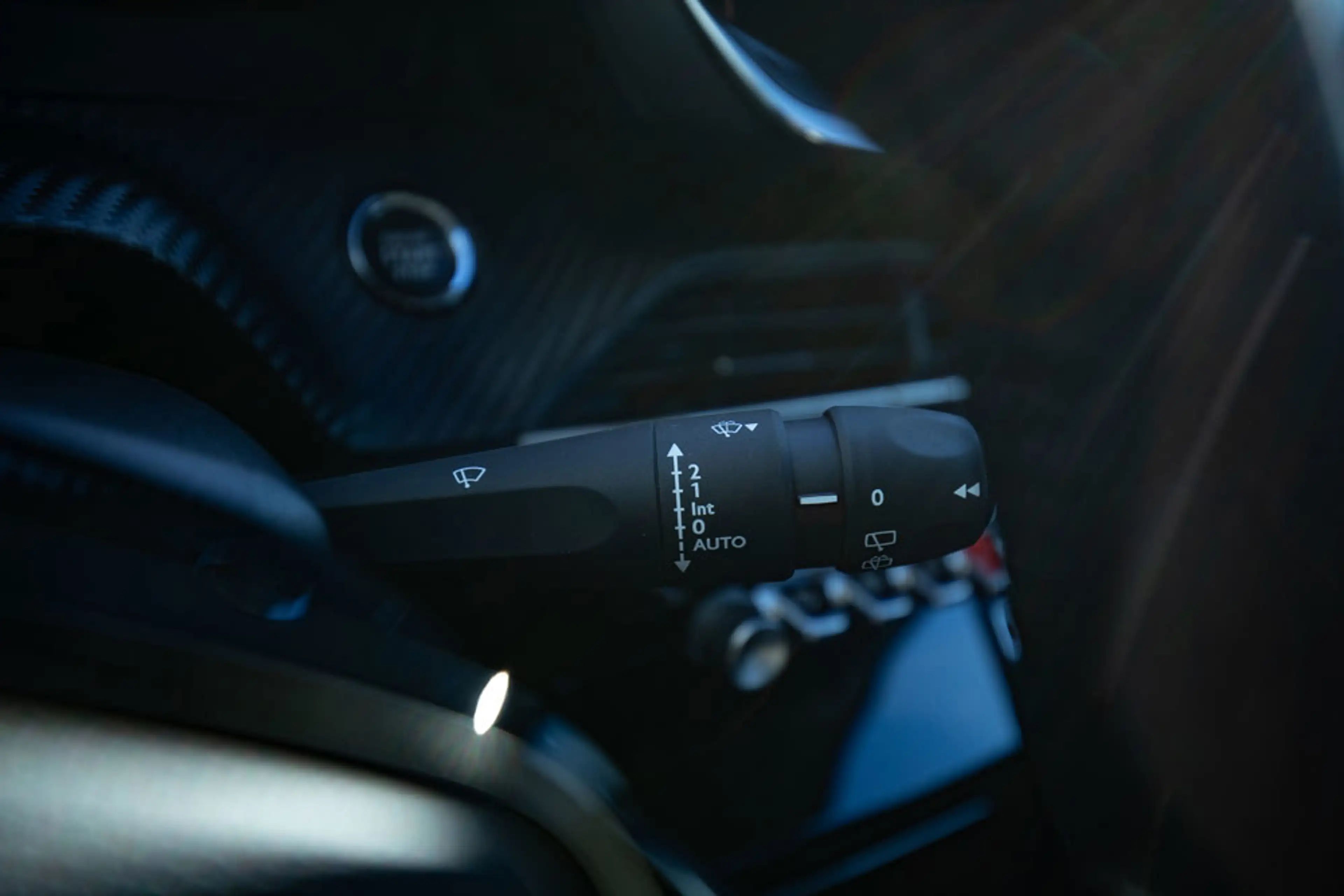 Peugeot e-208 EV Allure Pack 50 kWh — photo 26