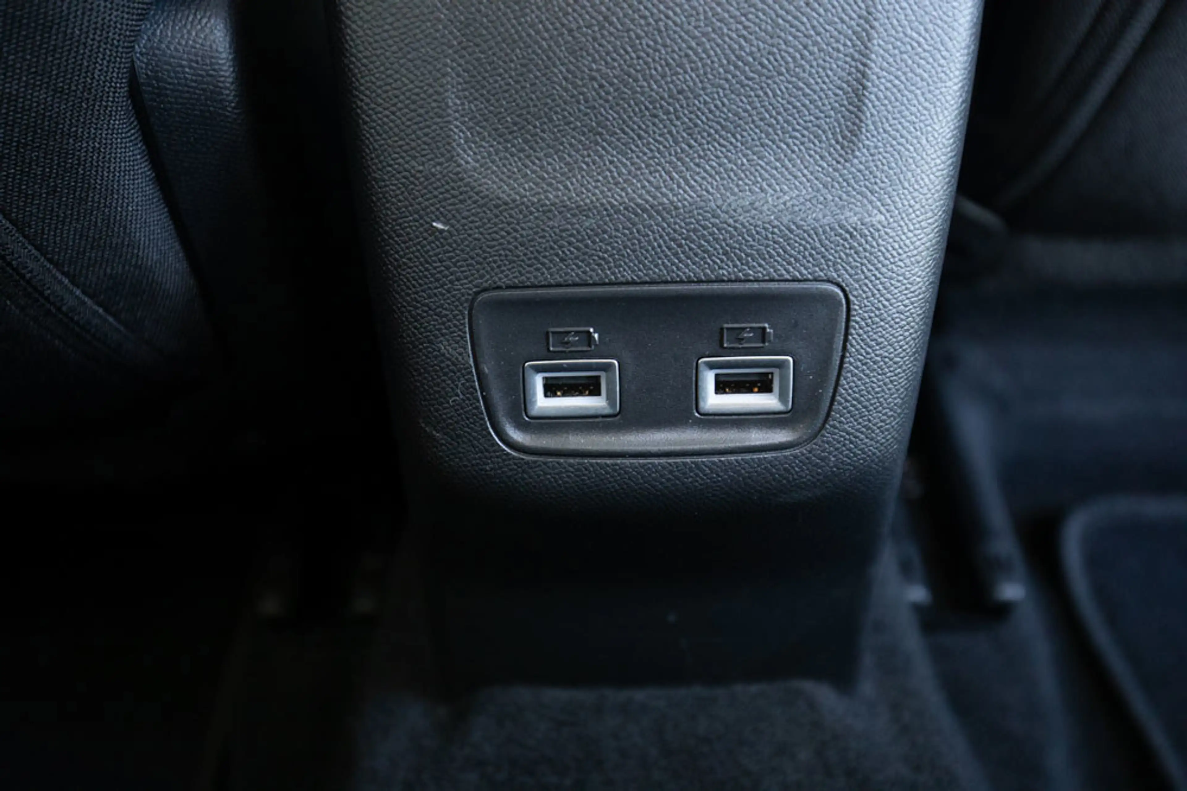 Peugeot e-208 EV Allure Pack 50 kWh — photo 15