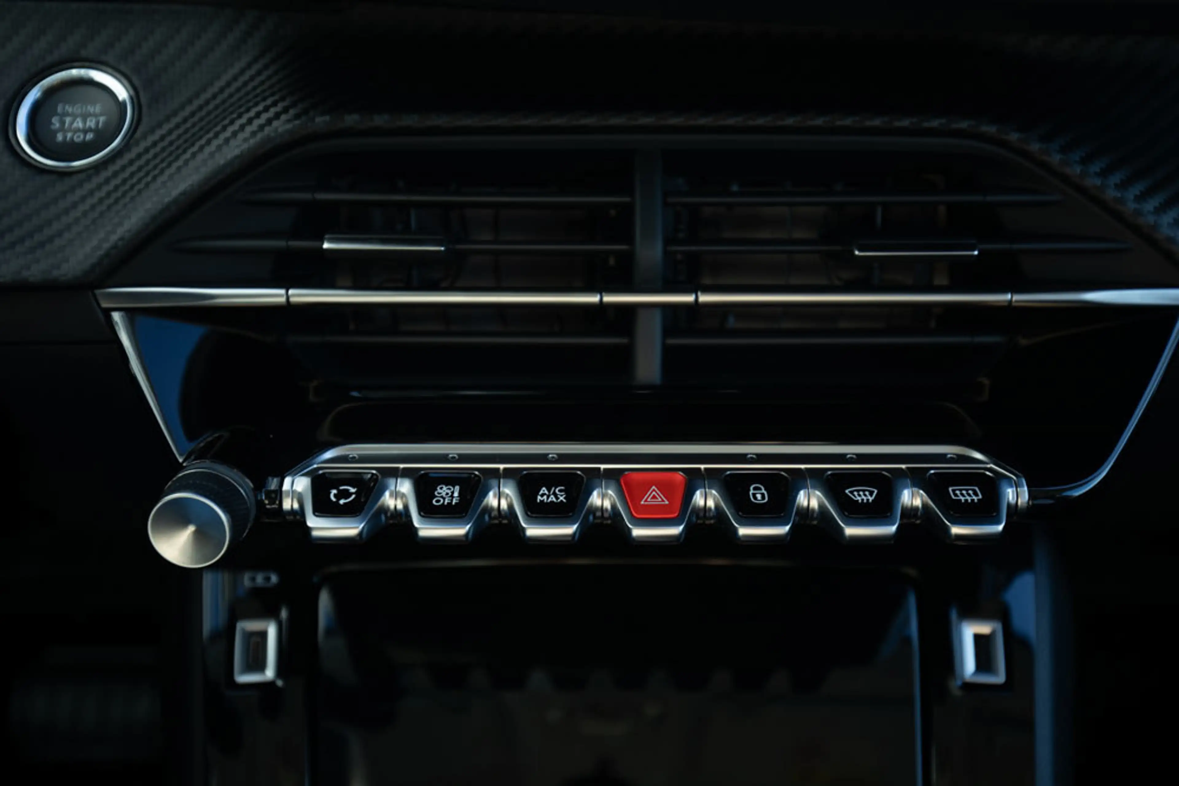 Peugeot e-208 EV Allure Pack 50 kWh — photo 30