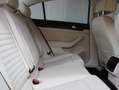 Volkswagen Passat Lim. 2.0 TDI SCR DSG HIGHLINE *LED*NAVI*LEDER*ACC* Plateado - thumbnail 13