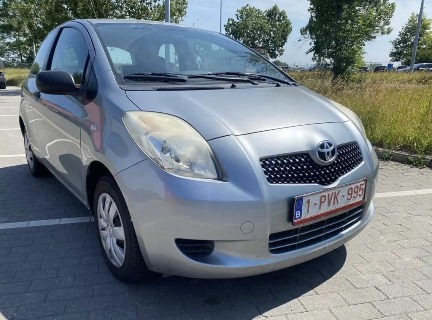 Toyota Yaris 1.0i - 2