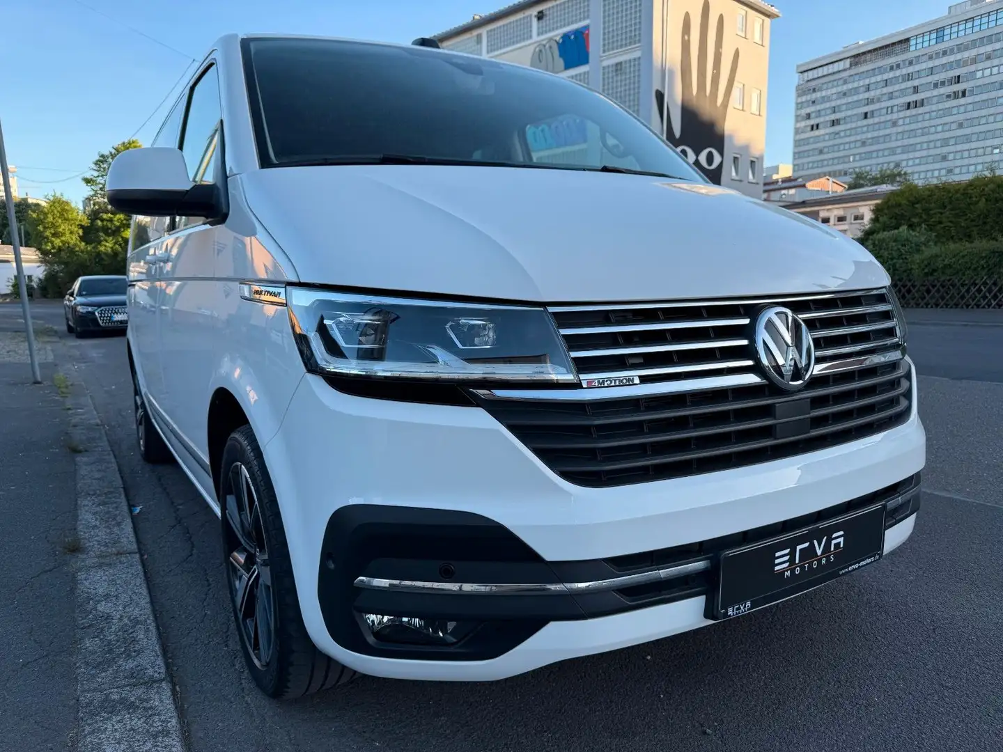 Volkswagen T6 Multivan T6.1  Multivan 4Motion | Generation Six | Standh Weiß - 1