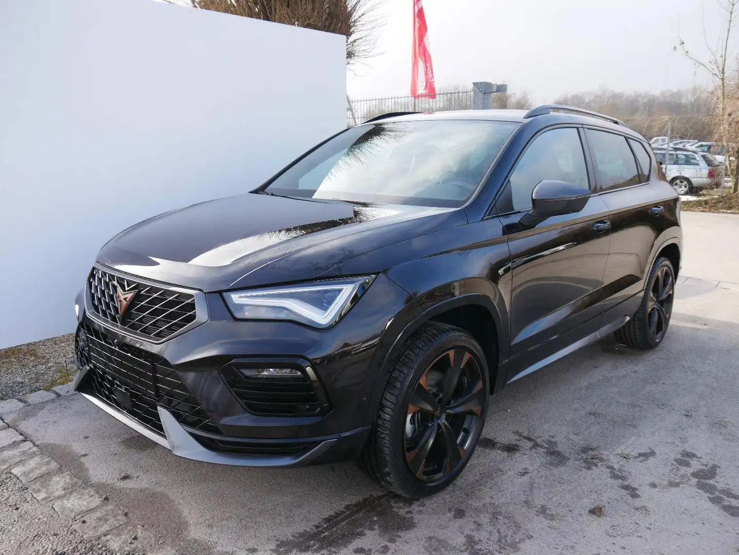 CUPRA Ateca 2,0 TSI DSG 4x4*AHK-SCHWENKBAR*NAVI*PDC*KAMERA*... Schwarz - 1