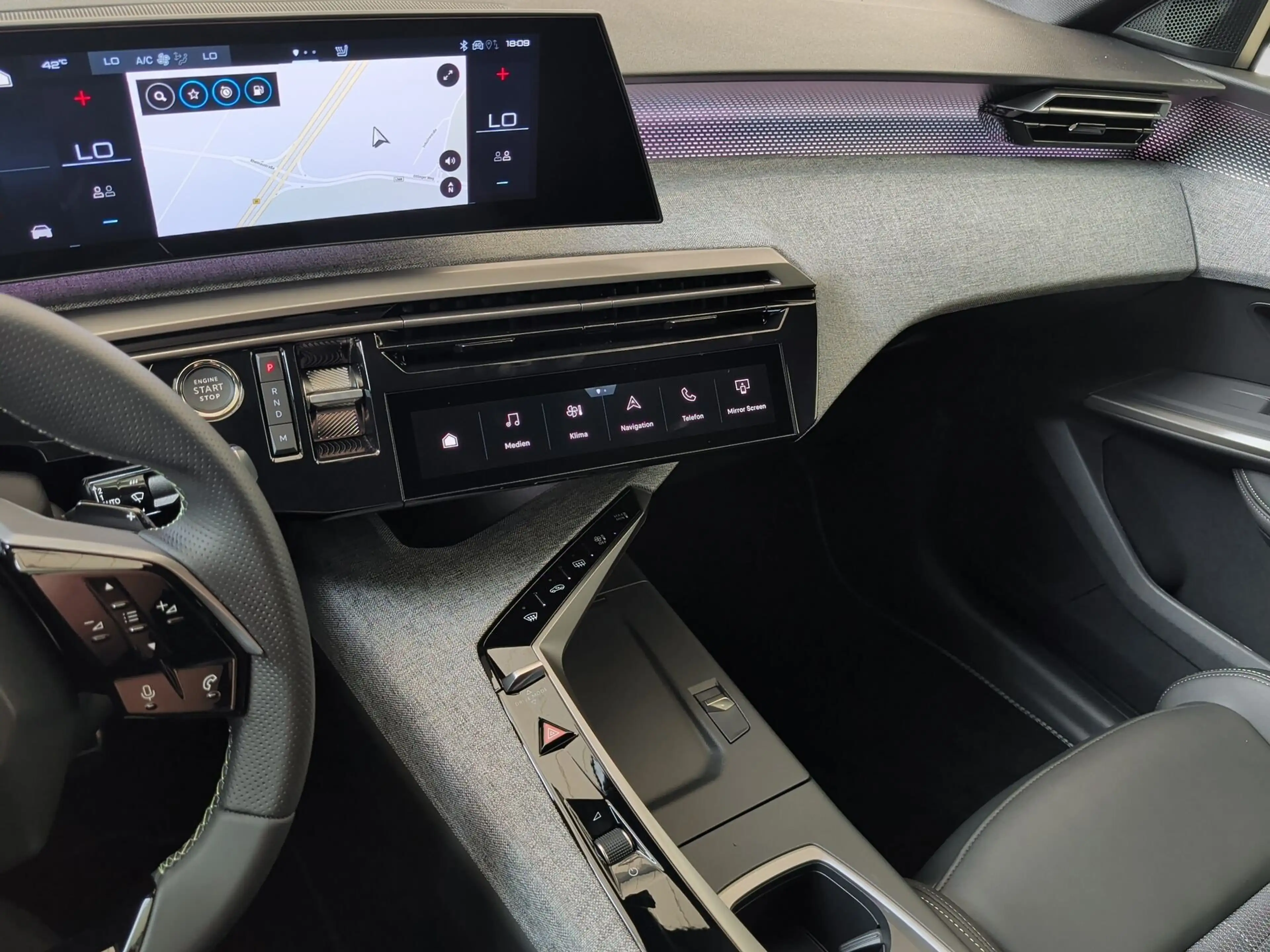 Peugeot 3008 Hybrid 145 GT Navi+ACC+eHeckkl+19Z+Kamera+Keyless — photo 15