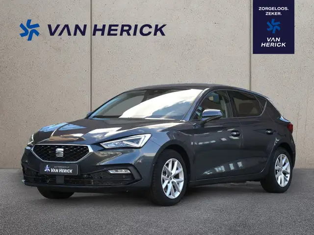 SEAT Leon 1.0 eTSI Style Automaat | ACC | Keyless | Achterui