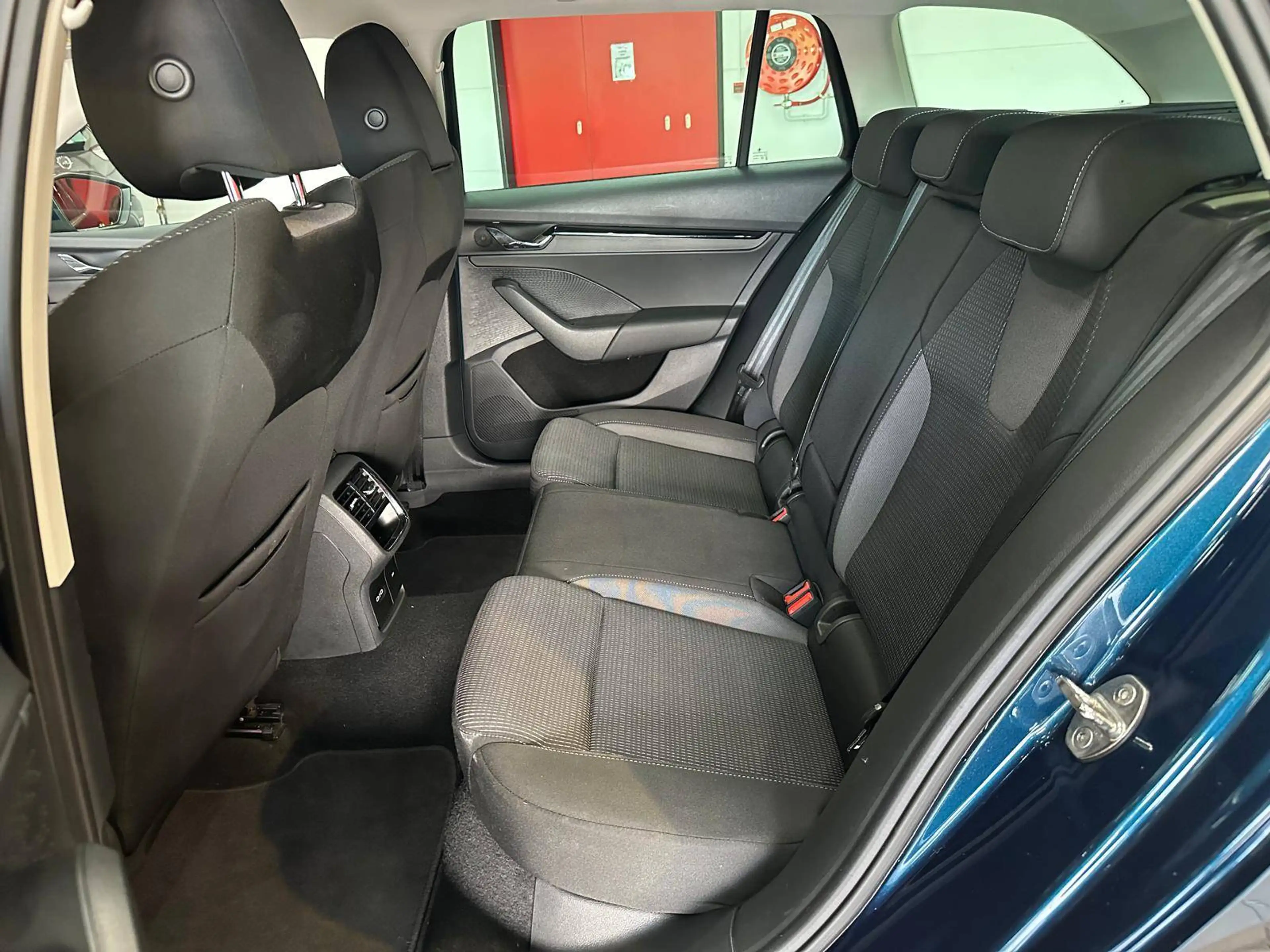 Skoda Octavia Octavia SW 1.0 TSI Style¨45.950KM*BENZINE*1STE EIGENAAR*NAVIGATIE*CAMERA*ONDERHOUDSHISTORIEK — photo 13