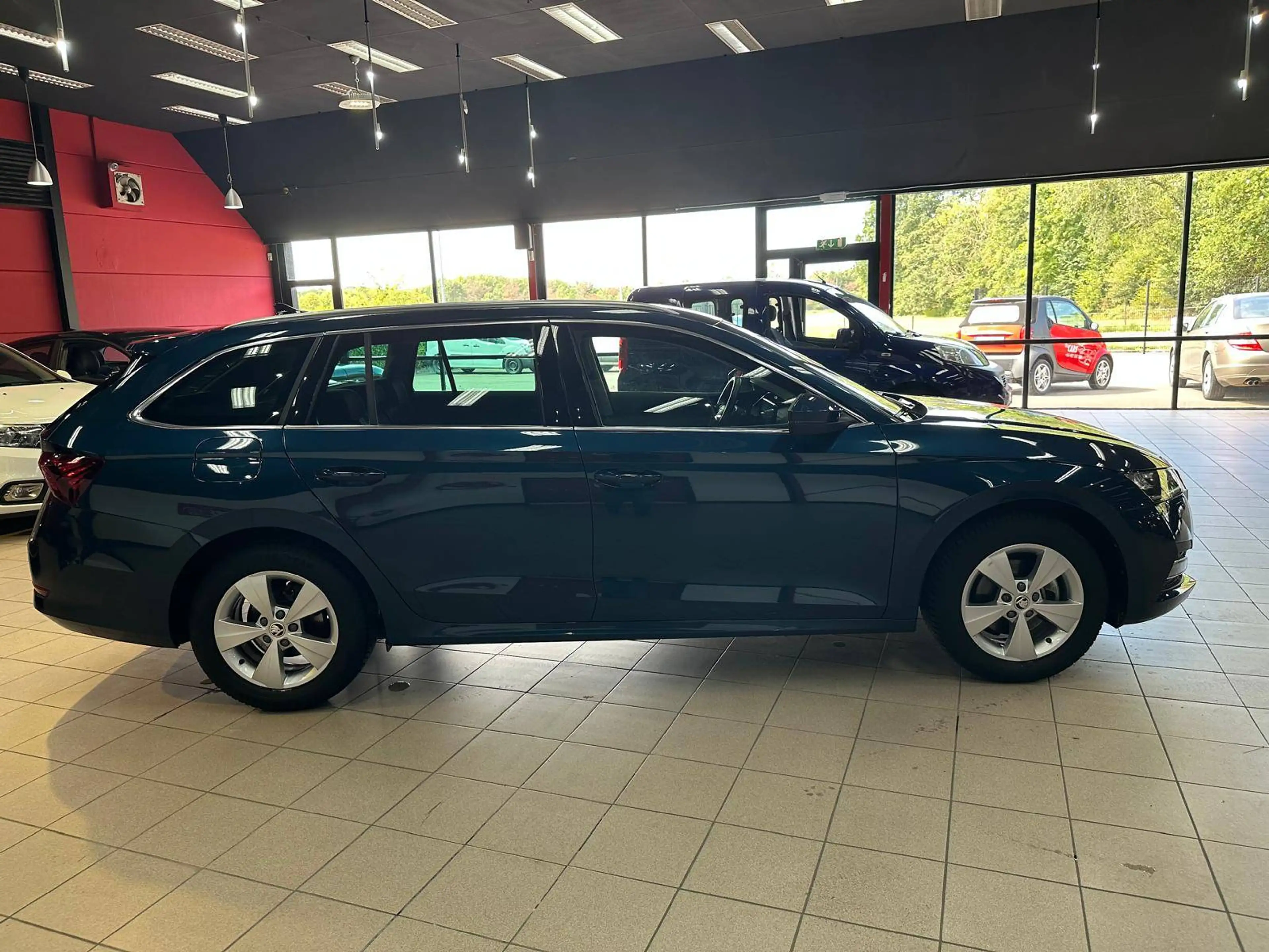 Skoda Octavia Octavia SW 1.0 TSI Style¨45.950KM*BENZINE*1STE EIGENAAR*NAVIGATIE*CAMERA*ONDERHOUDSHISTORIEK — photo 9