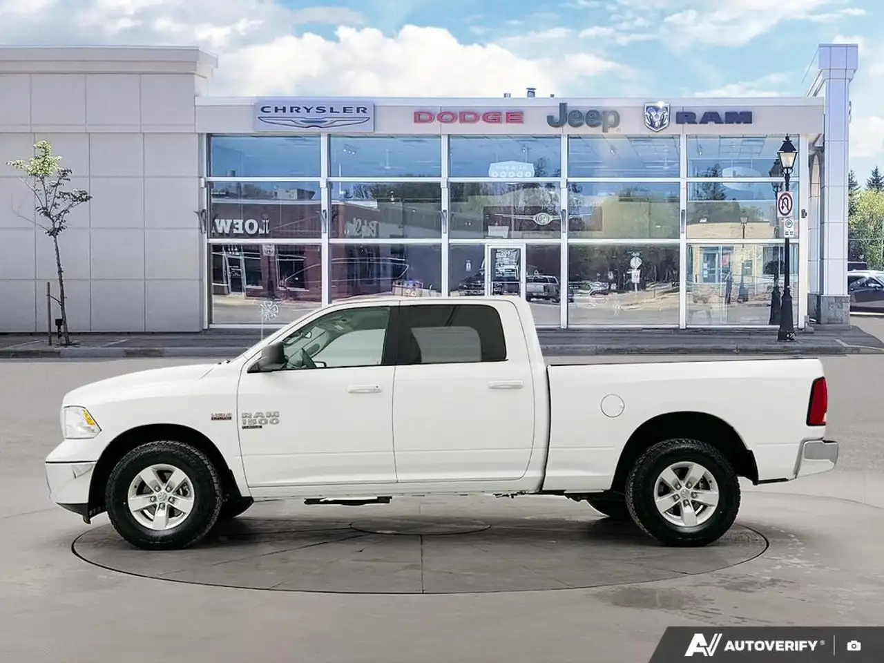 RAM 1500 снимка RAM 1500