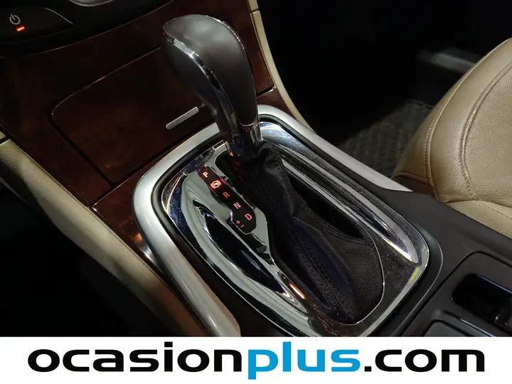 Opel Insignia 2013, foto 5