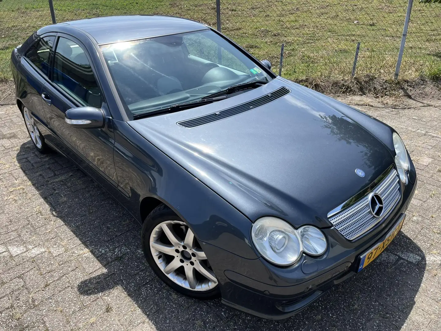 Mercedes-Benz C 230 Sportcoupé V6 Leder Navigatie Cruise control Gris - 2