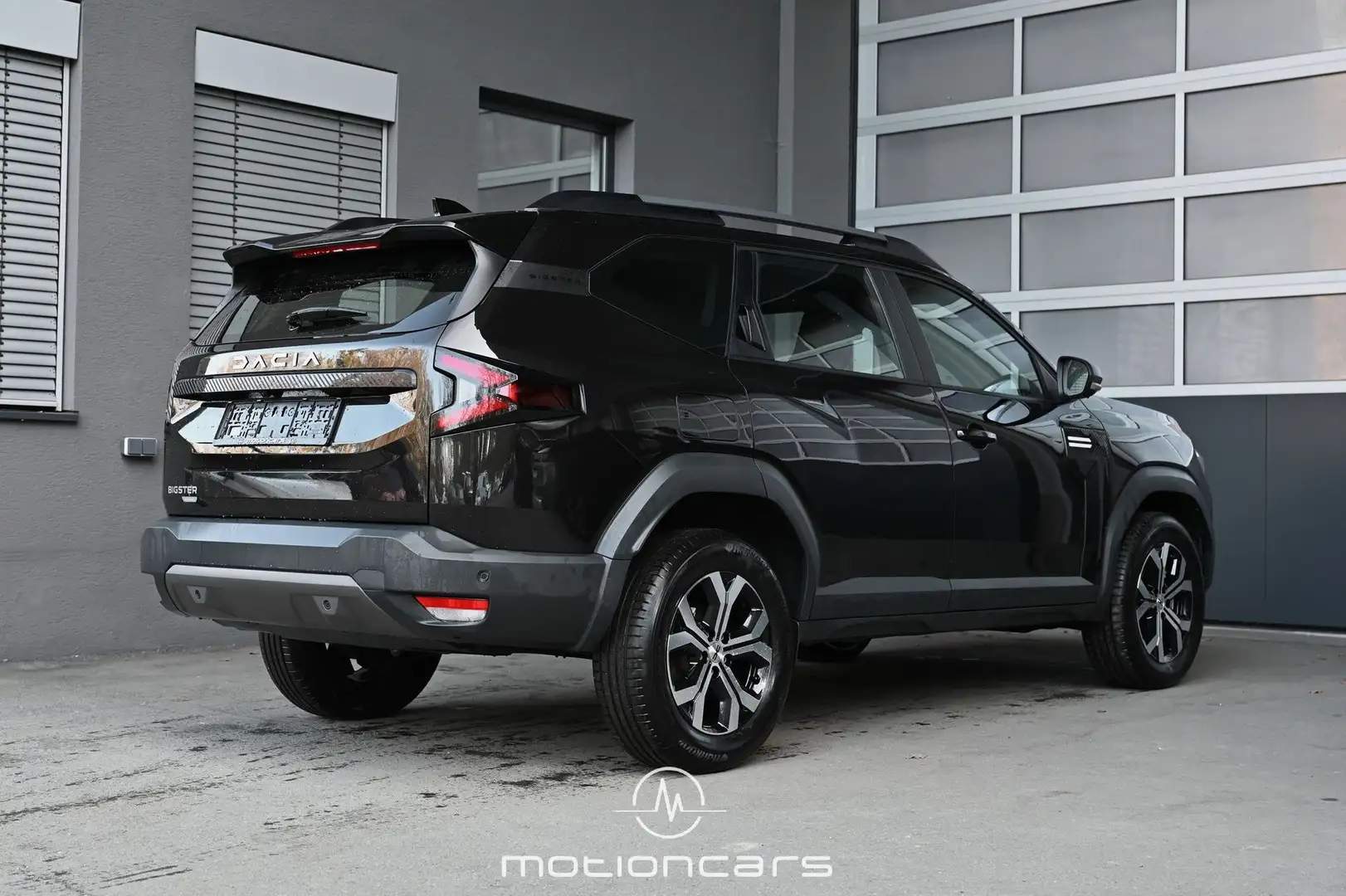 Dacia Bigster 1.8 E-TECH Hybrid 155 Expression - 2