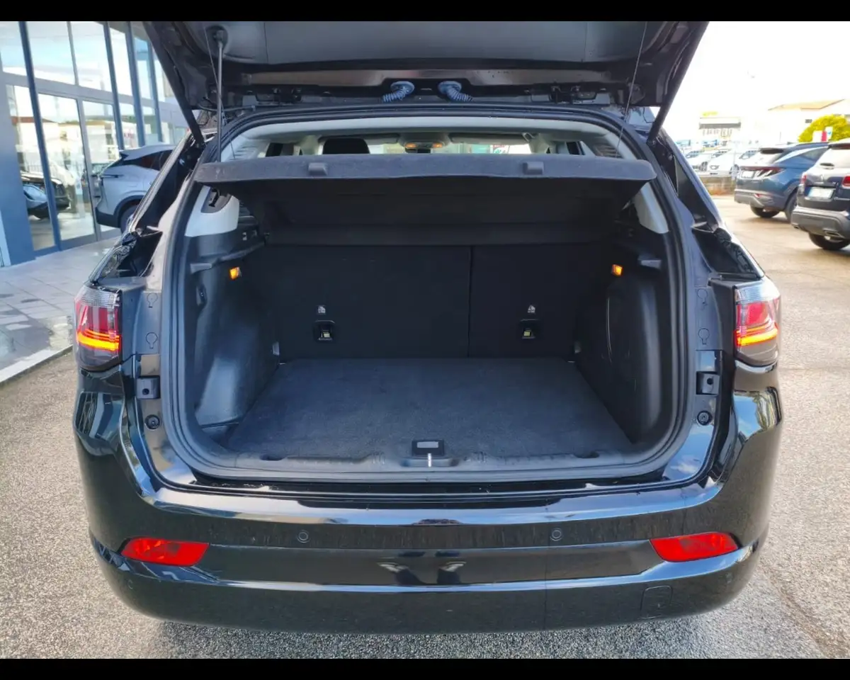 Jeep Compass 1.6 Multijet II S 11