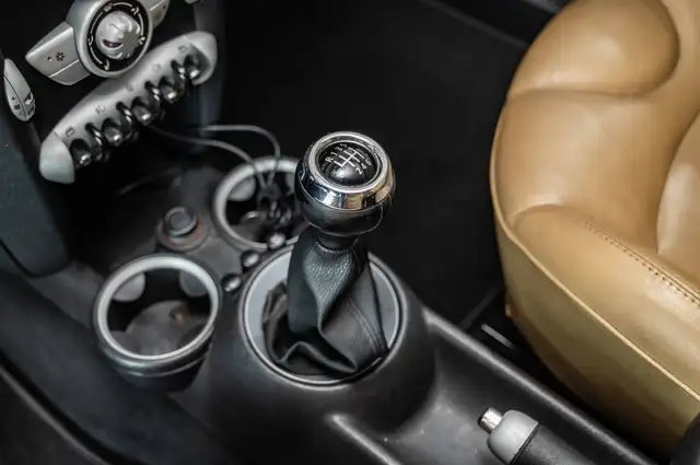 Mini Cooper Cooper view 11