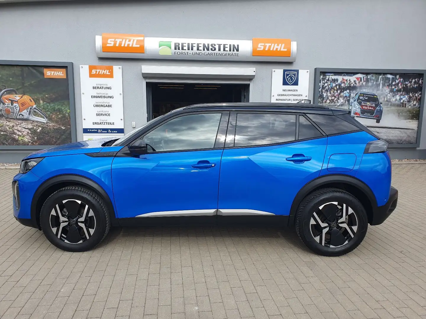 Peugeot 2008 GT 130 EAT8 NAVI MATRIX-LED 360°K TOTERWINK Blauw - 2