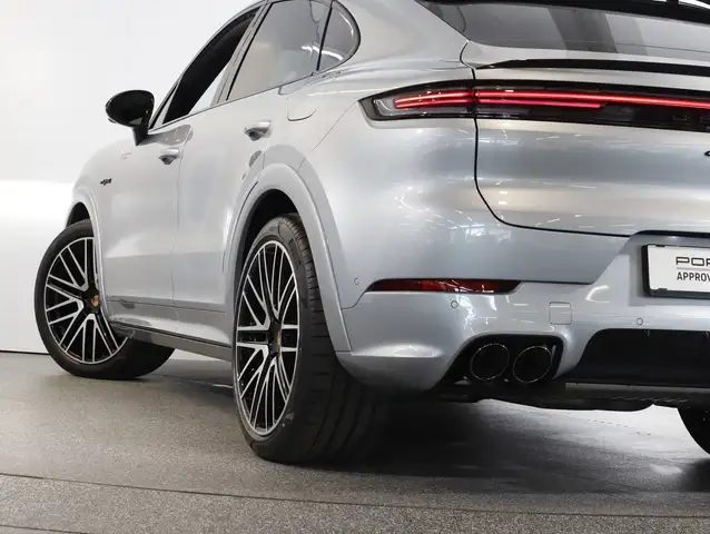 Porsche Cayenne E-Hybrid Coupé Black Edition Ansicht 5