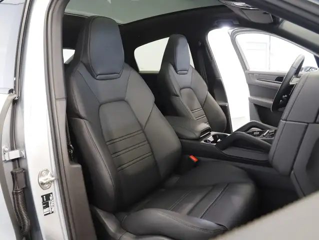 Porsche Cayenne E-Hybrid Coupé Black Edition Ansicht 42