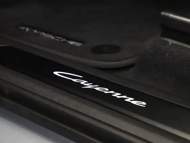 Porsche Cayenne E-Hybrid Coupé Black Edition Ansicht 36