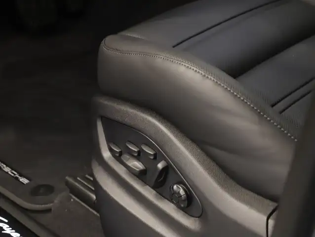 Porsche Cayenne E-Hybrid Coupé Black Edition Ansicht 24