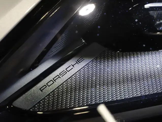 Porsche Cayenne E-Hybrid Coupé Black Edition Ansicht 16