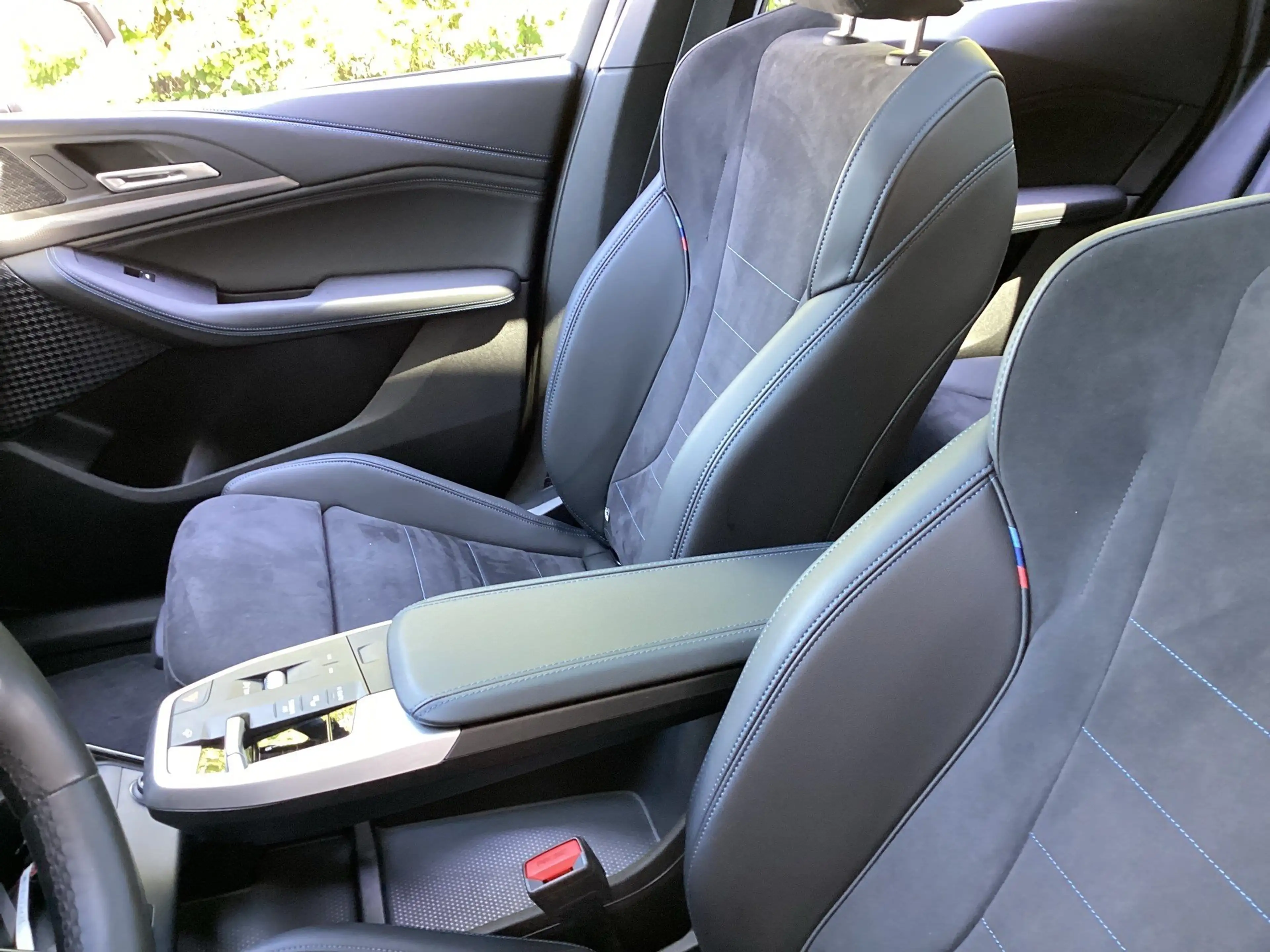 BMW 230 e xDrive Active Tourer — photo 9
