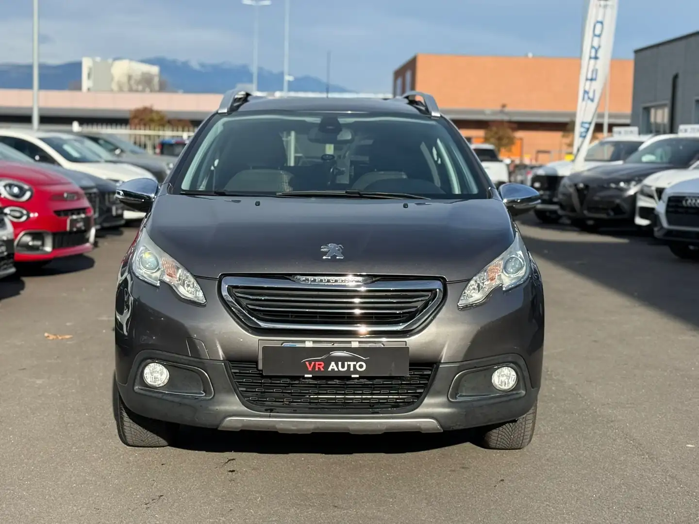 Peugeot 2008 1.2 vti Allure 82cv NEOPATENTATI Grau - 2