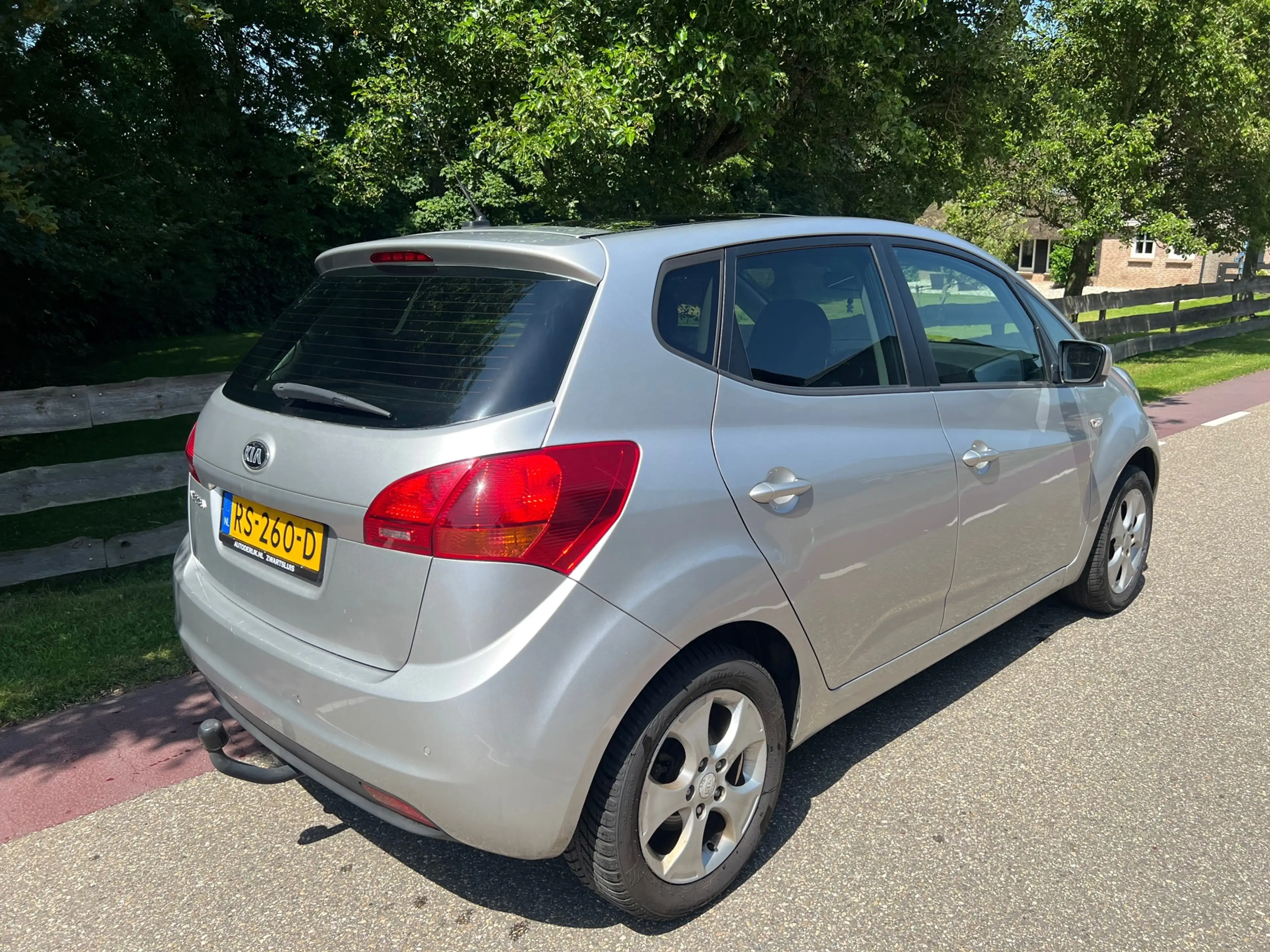 Kia Venga 1.4 CVVT Plus Pack Trekhaak Clima — photo 3