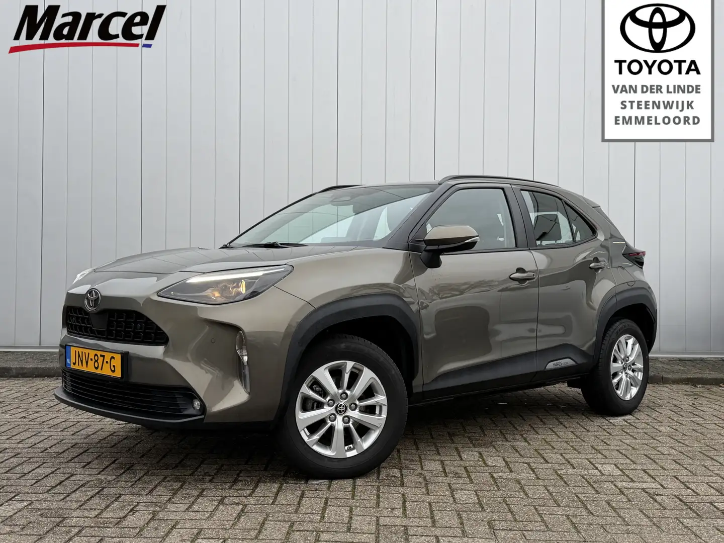 Toyota Yaris Cross 1.5 Hybrid 115 Active Limited PDC Nieuw Model Carp Grün - 1
