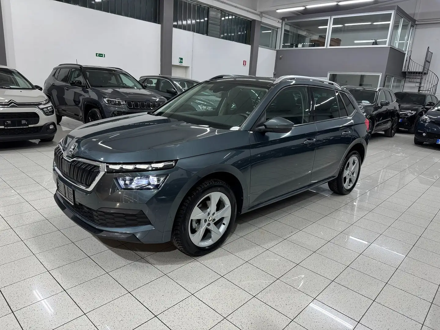 Skoda Kamiq 1.6tdi Style 115cv dsg TETTO FUL LED VETRI SCURI Grigio - 1