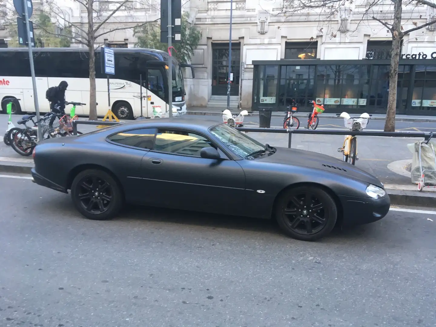 Jaguar XK8 Coupe 4.0 asi Чорний - 2