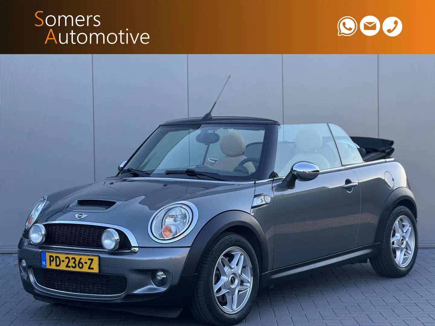 MINI Cooper S Cabrio 1.6 Automaat | Leder | 35.837km!! | YOUNGTIMER Grijs - 1