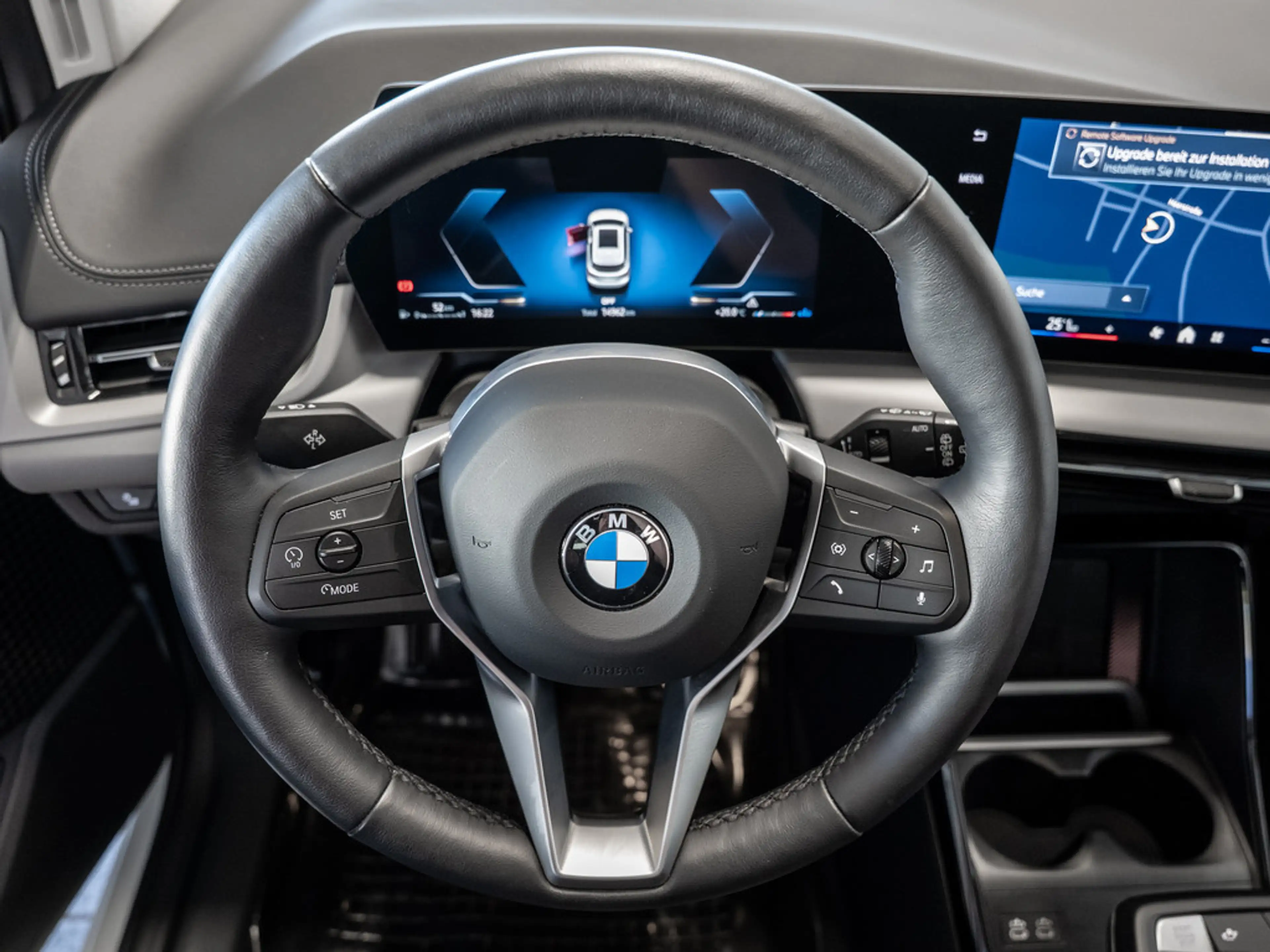 BMW 220 Active Tourer PANO AHK LED NAVI KAMERA — photo 14