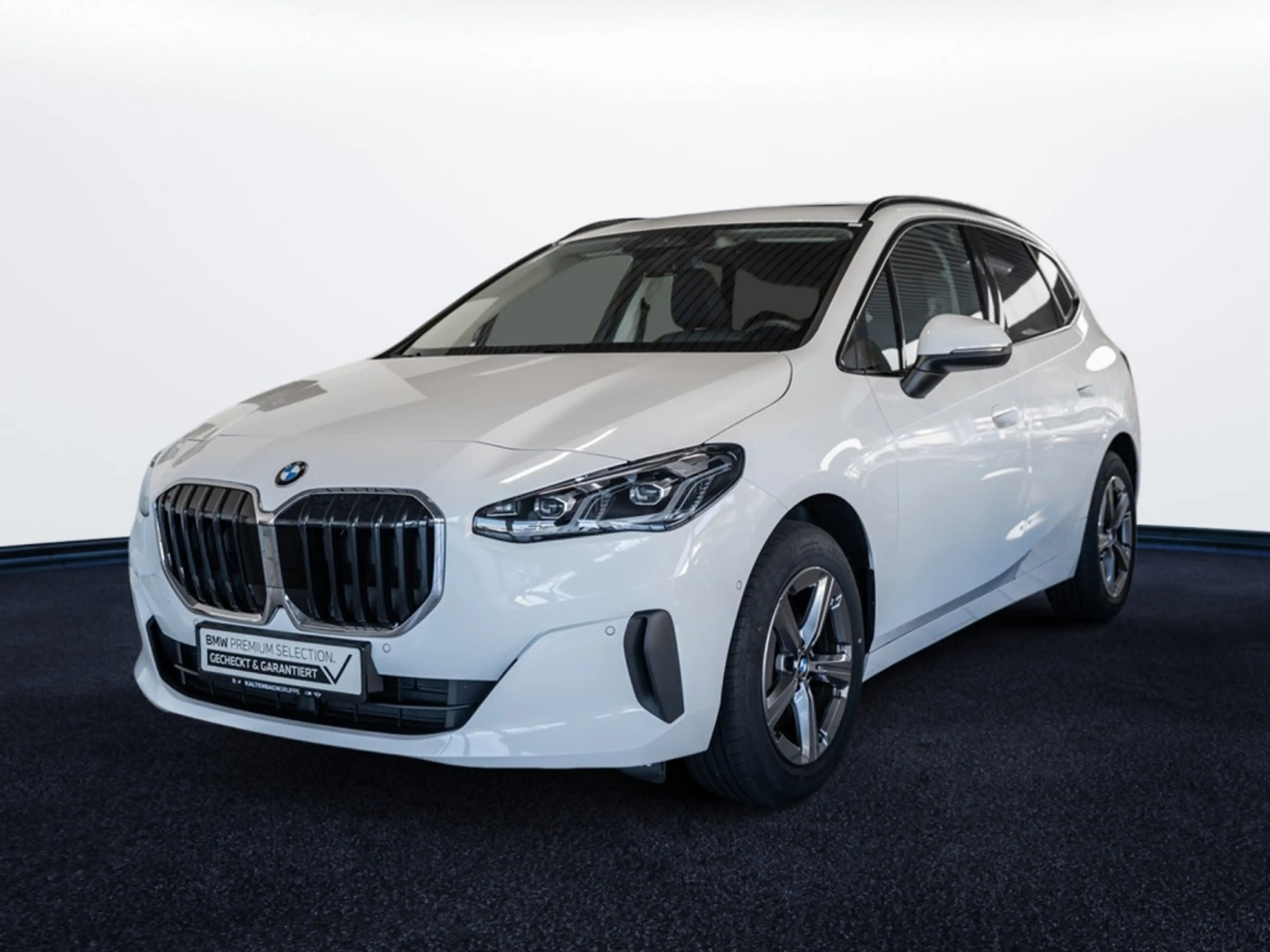 BMW 220 Active Tourer PANO AHK LED NAVI KAMERA — photo 2