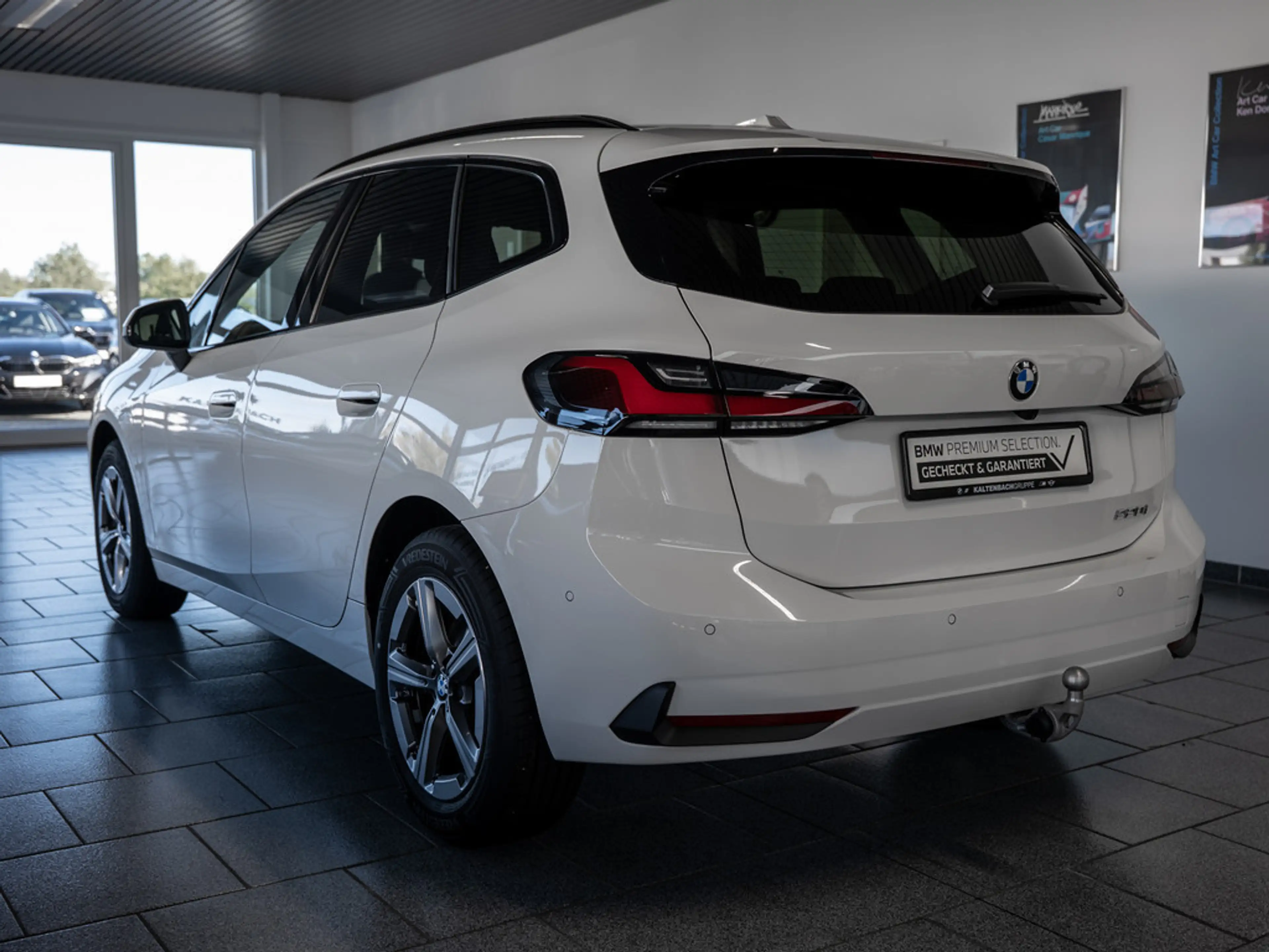 BMW 220 Active Tourer PANO AHK LED NAVI KAMERA — photo 7