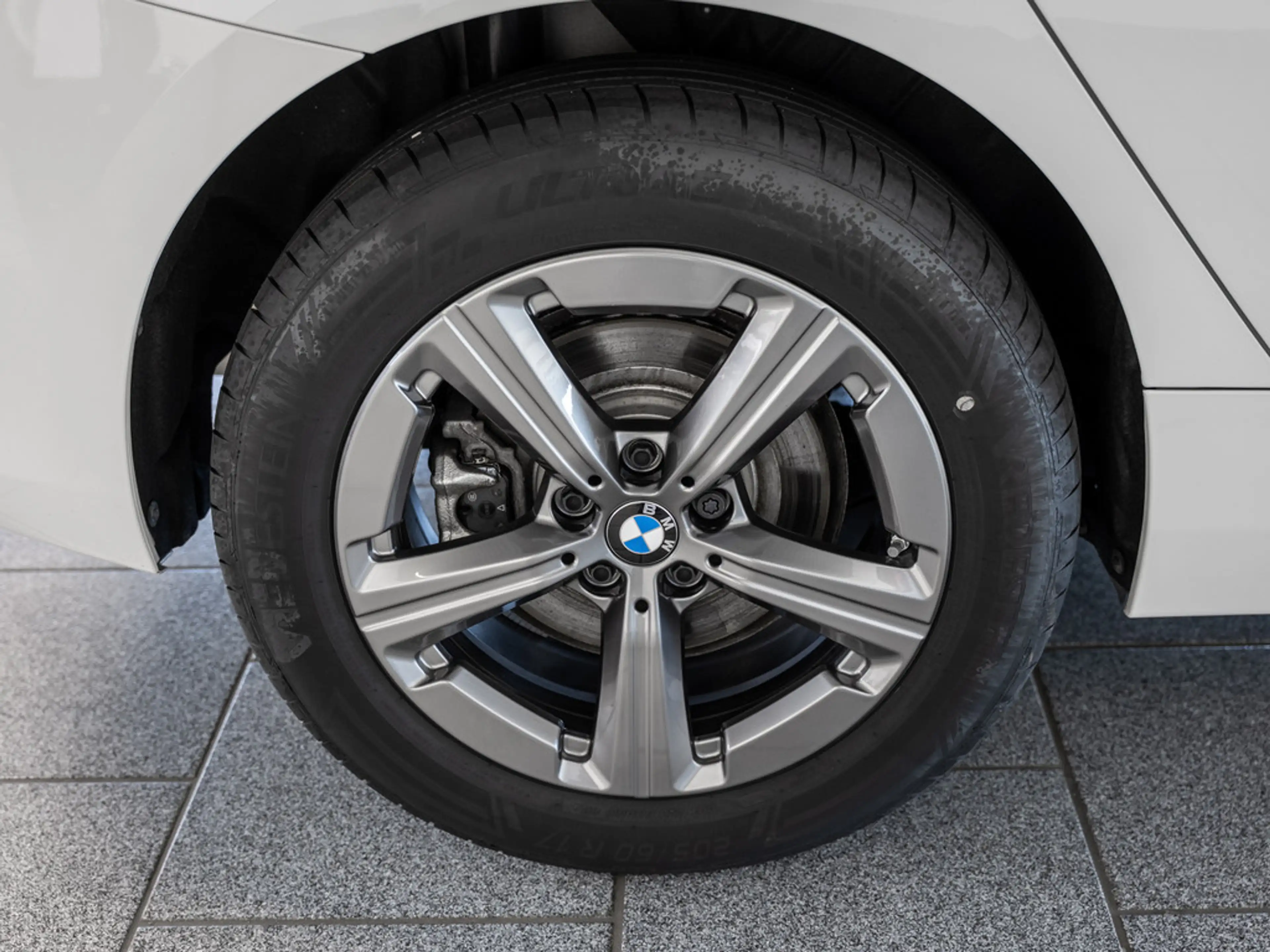 BMW 220 Active Tourer PANO AHK LED NAVI KAMERA — photo 10
