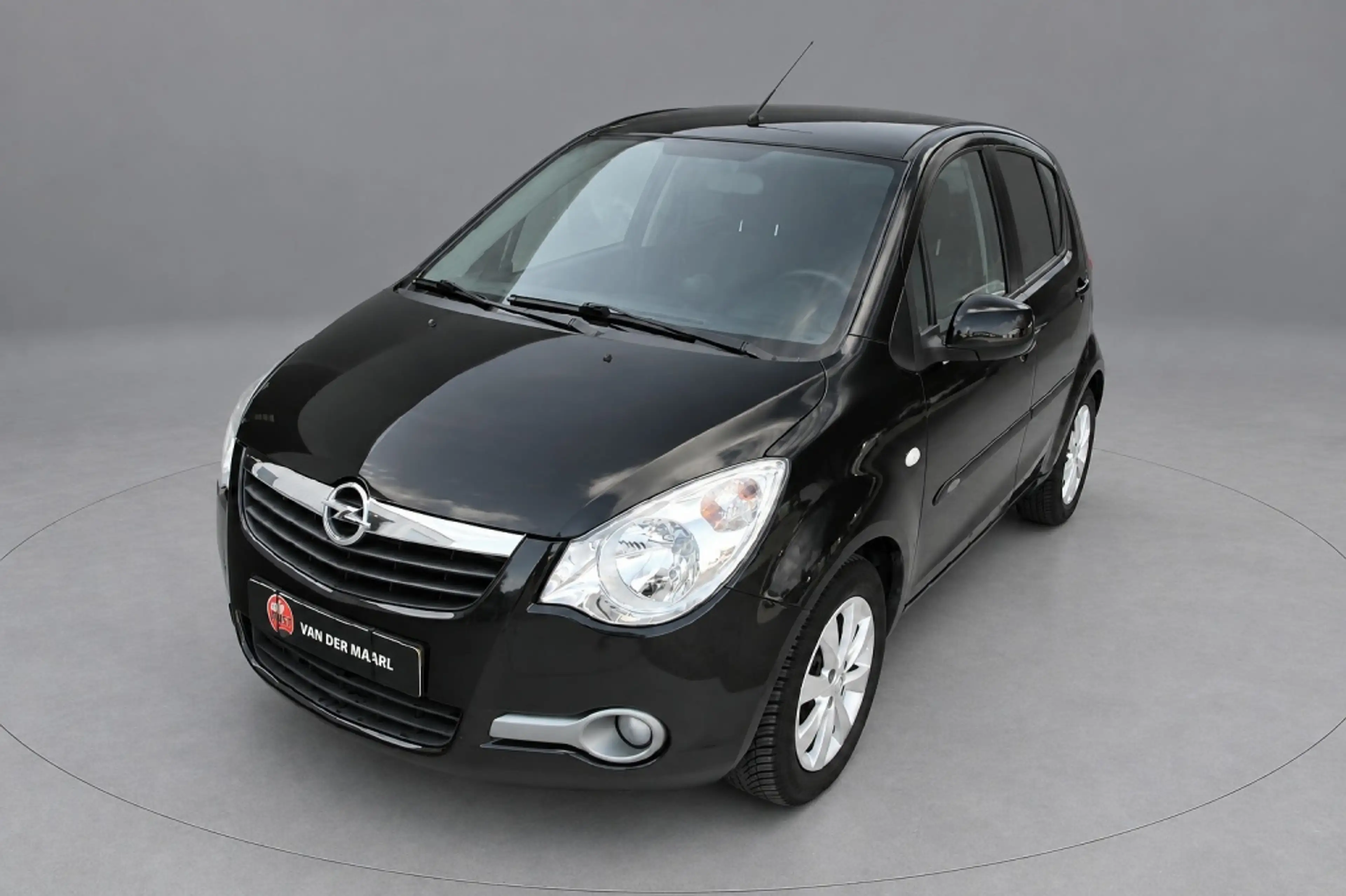 Opel Agila 1.0 Berlin — photo 2