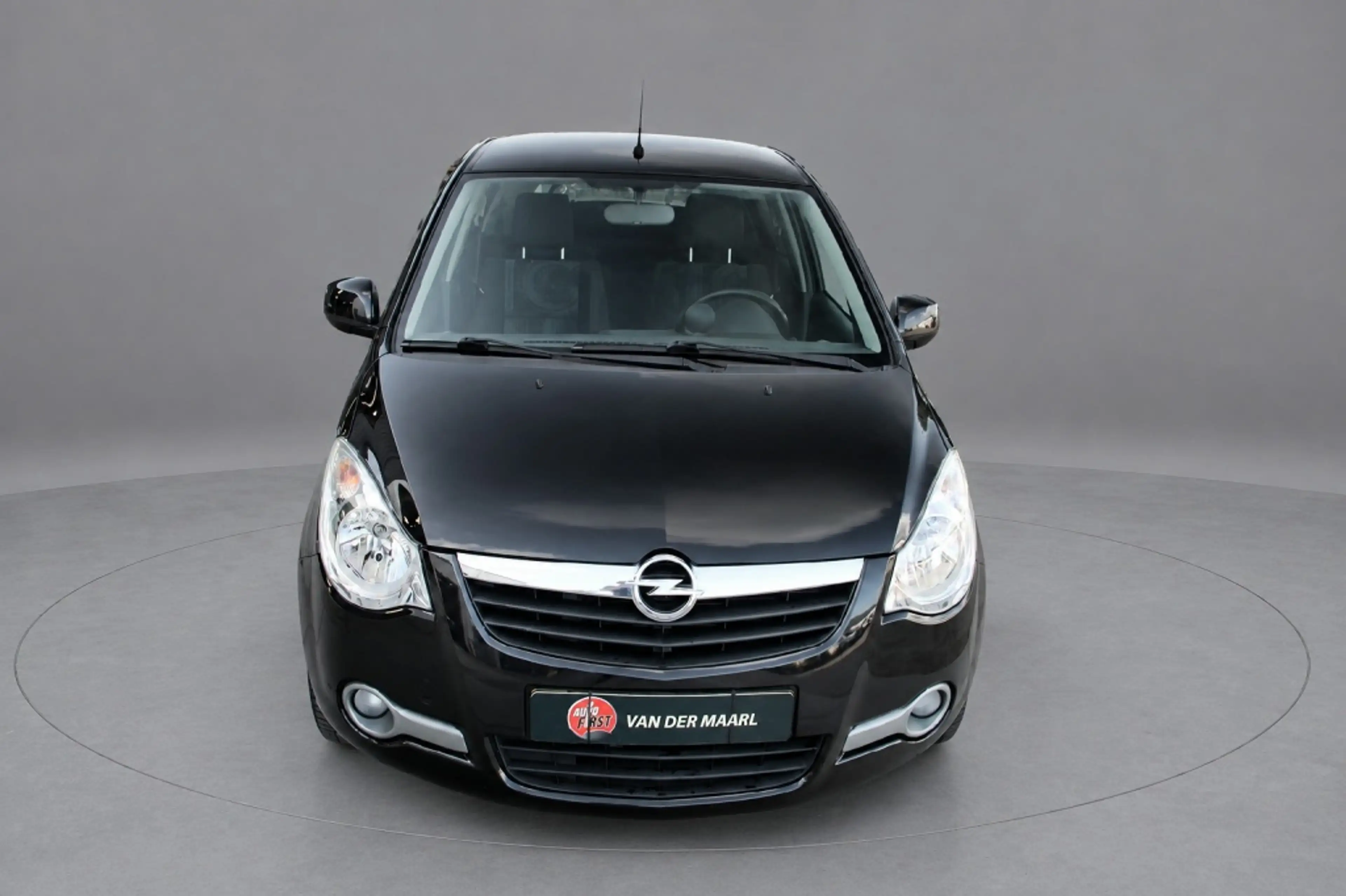 Opel Agila 1.0 Berlin — photo 3
