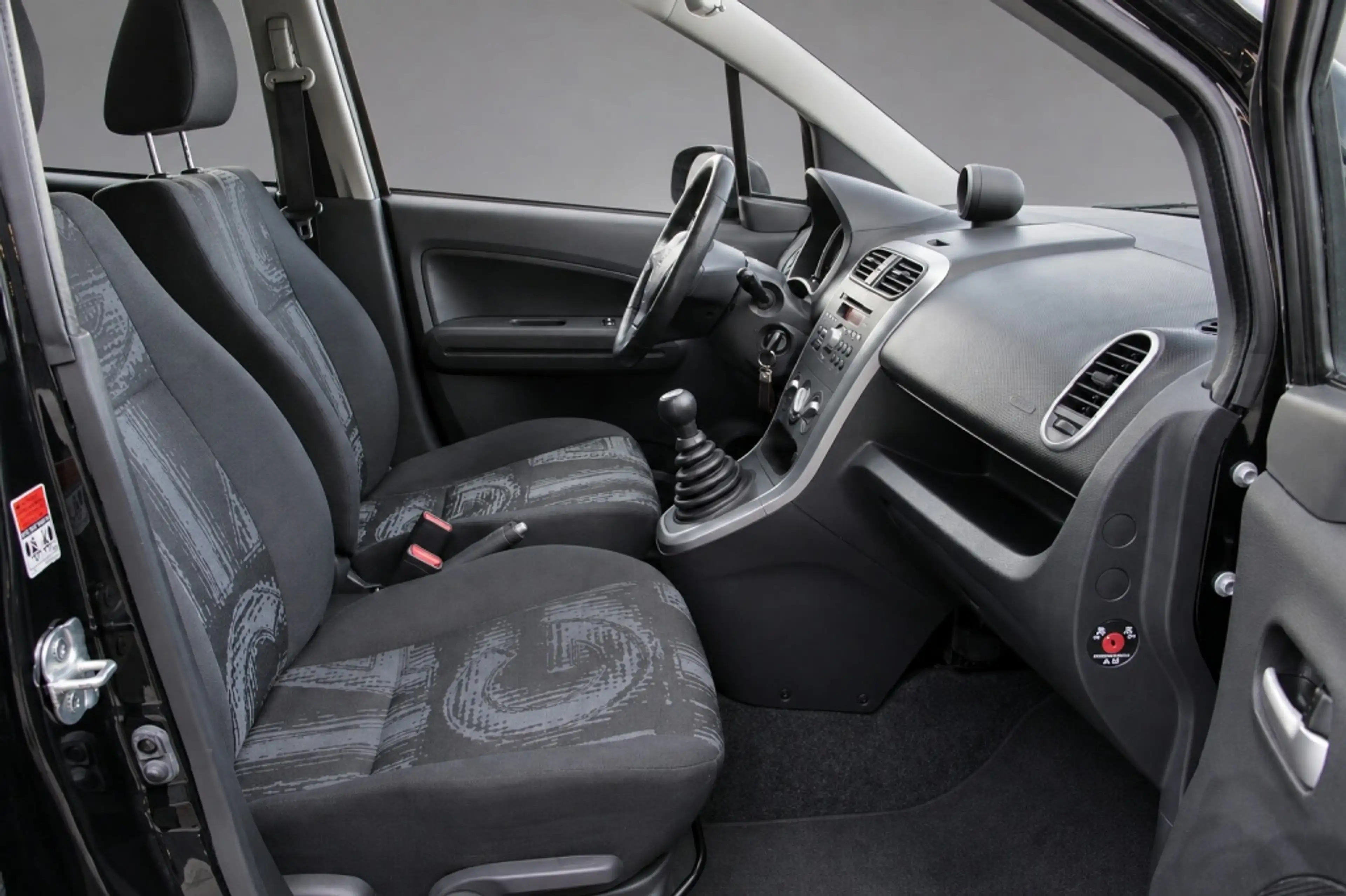 Opel Agila 1.0 Berlin — photo 7
