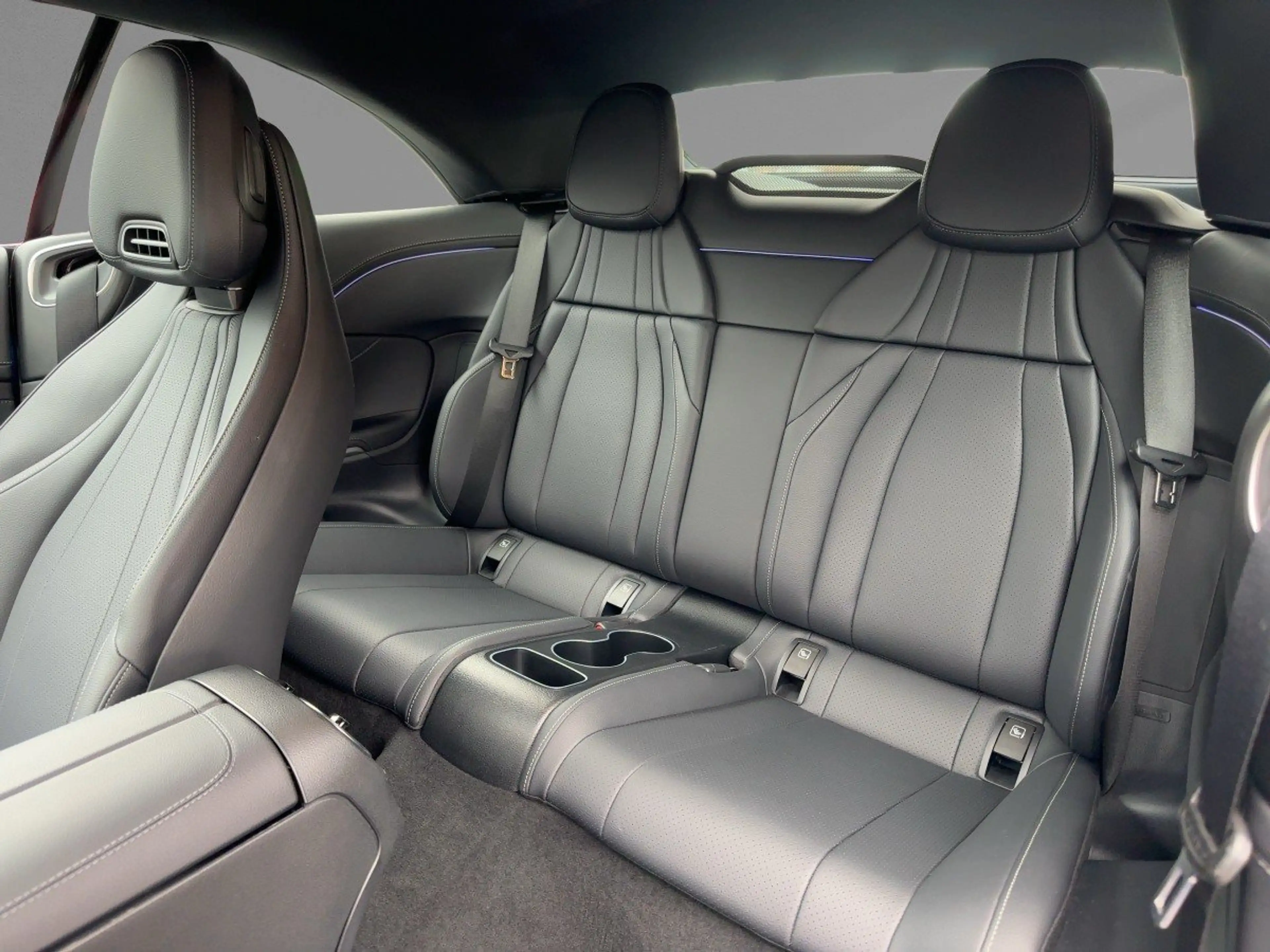 Mercedes-Benz CLE 220 d Cabriolet AVANTGARDE LED LRHZG Distr — photo 9